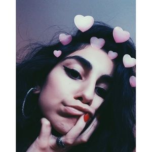 Meet your Posher, Niki